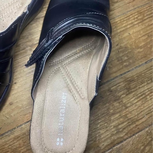 Black leather clogs with a 1.5" heel #clogs - Picture 6 of 7